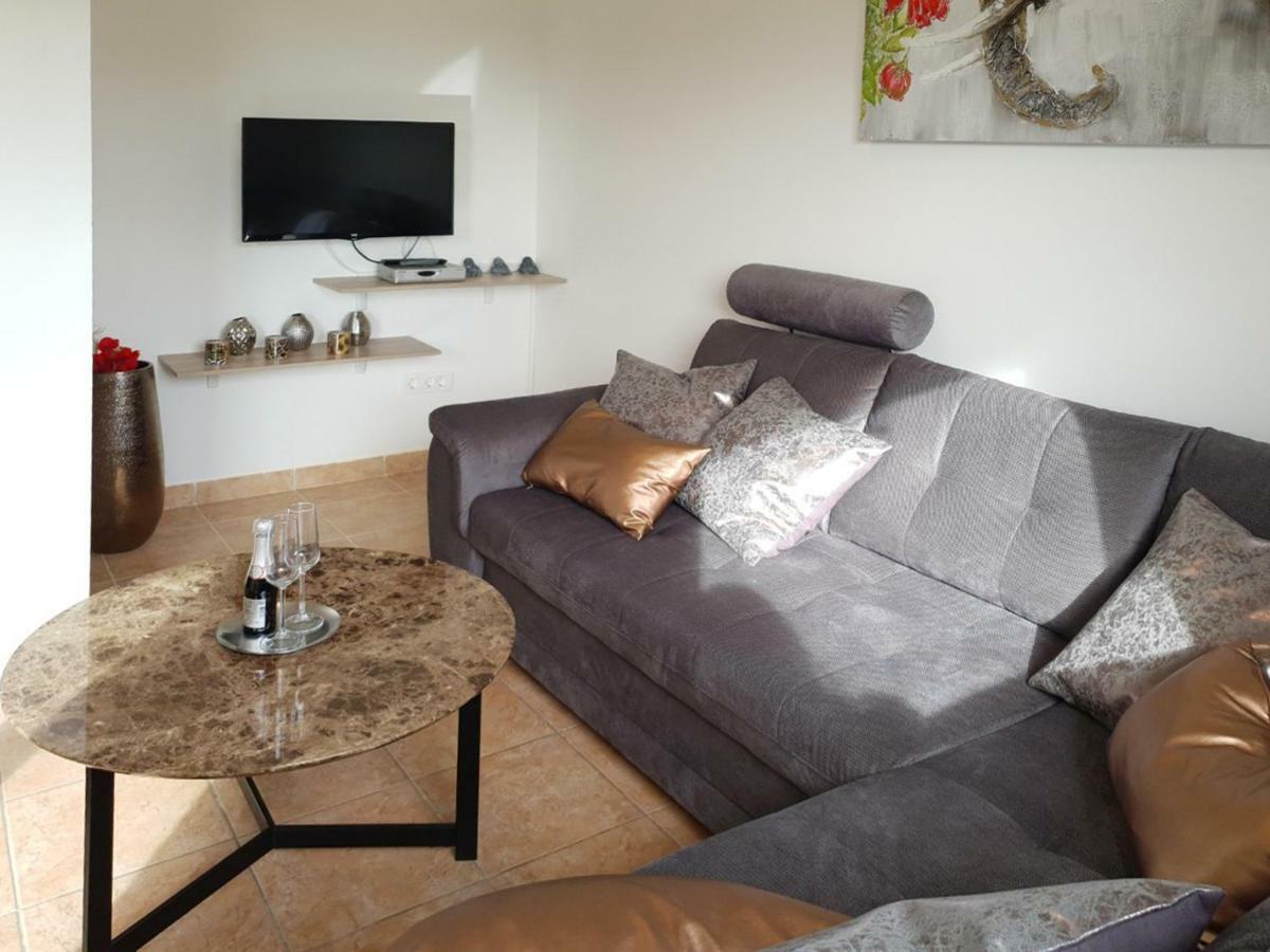 Lastovka Posesi Apartment Medulin Exterior foto